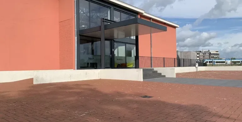96 nieuwe hard gebakken stenen