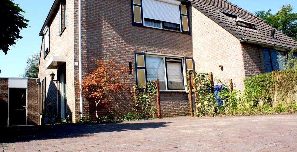 Oprit met landelijke uitstraling
