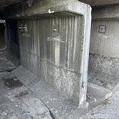 Keerwand gebruikt 155x100x115 Grijs, hoogte x lengte x voet in cm.