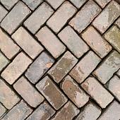 Oude gebakken keiformaten Doesburg (op pallets)