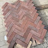 Nieuwe gebakken Lingeformaat Bruin rood (platkant / 50 stuks per m²)