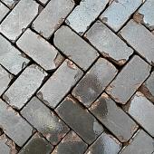 Oude gebakken keiformaten Leek (op pallets)