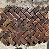 Oude gebakken keiformaten Soest (op pallets)