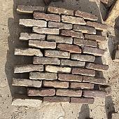 Oud gebakken waalformaten rood paars Renswoude op pallets)