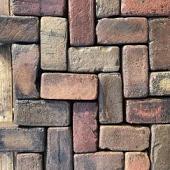 Oude gebakken keiformaten Miste (op pallets)