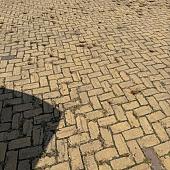 Oude gebakken keiformaten Delft (op pallets)