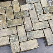 Oude gebakken keiformaten Brons hoog 8cm (op pallets)