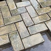 Oude gebakken keiformaten Brons hoog 8cm (op pallets)