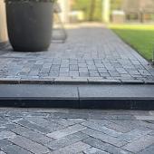 Traptrede 60x30x15 cm indus black kleurecht met facet