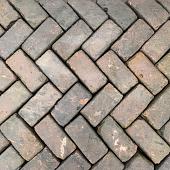 Oud gebakken keiformaten Doesburg (op pallets)