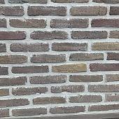 Oude gebakken waalformaten Gevelsteen Oss (op pallets)