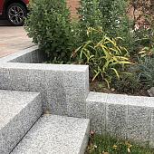 Palissade g603 grijs piazzo 12x12x30 cm. gevlamd + facet