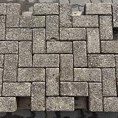 Gebruikte betonklinkers, 22x11x7 cm paars, type Lobith, (op pallets)
