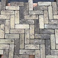 Oude gebakken dikformaten Tiel Oker (op pallets)