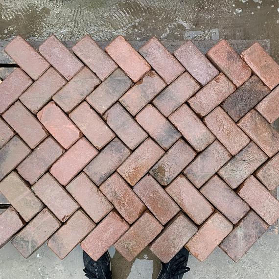 Oude gebakken keiformaten Rossa (op pallets)