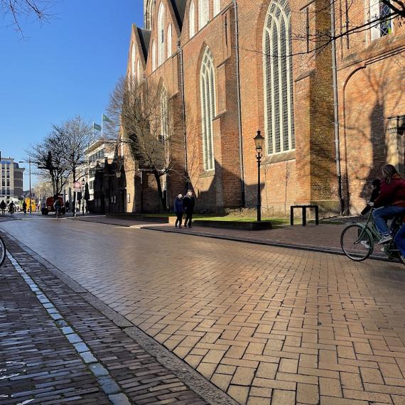 Oude gebakken keiformaten Noord (op pallets)