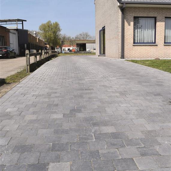 RUSTICO 15X15X4 VERZOET-GEVIBREERD