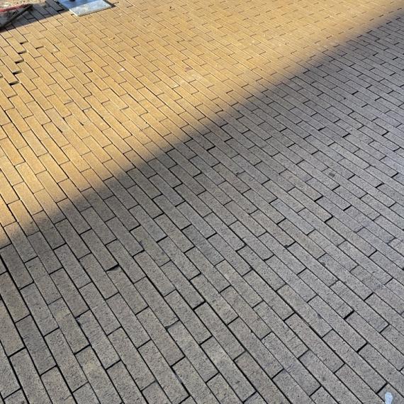 Oude gebakken waalformaten Geel Noord (op pallets)