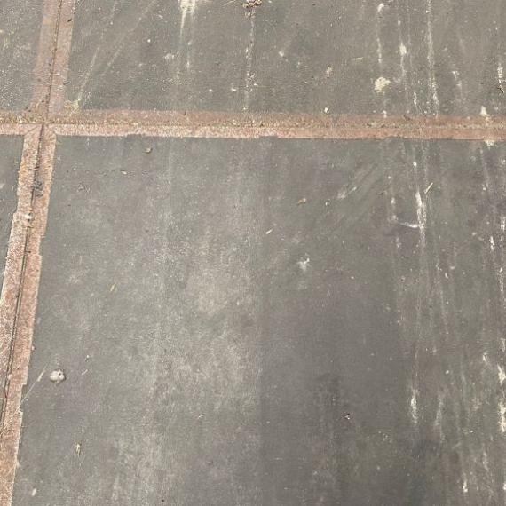 Gebruikte betonplaat 200x200x12 met hoeklijn A-keus
