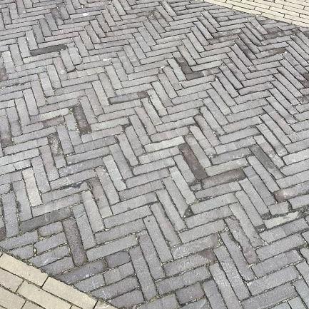 Oude gebakken waalformaten Leiden (op pallets)