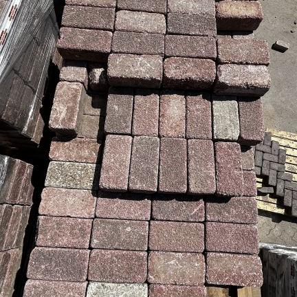 Gebruikte betonklinkers, 21x10,5x8 cm rood (op pallets)