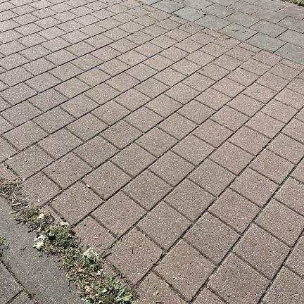 Gebruikte betonklinkers, 21x21x8 cm rood (losgestort)