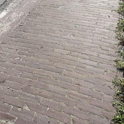 Oude gebakken dikformaten Rood Paars (op pallets)