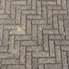 Gebruikte betonnen dikformaten Genuanceerd (op pallets)
