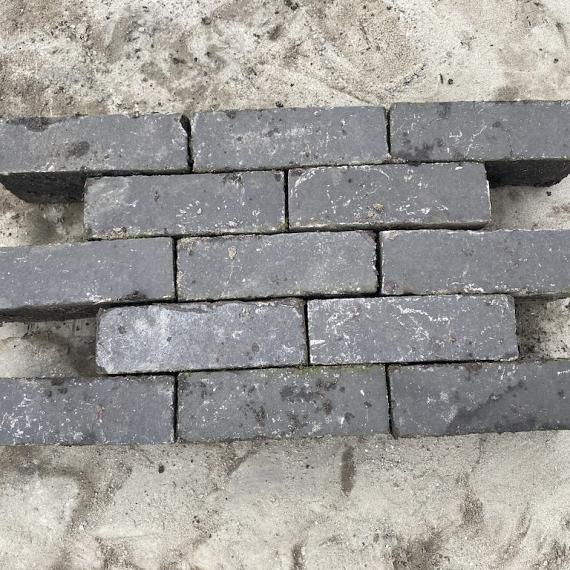 Oude gebakken dikformaten Beekbergen (op pallets)