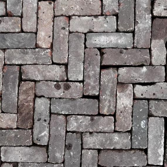 Oude gebakken dikformaten Strang (op pallets)
