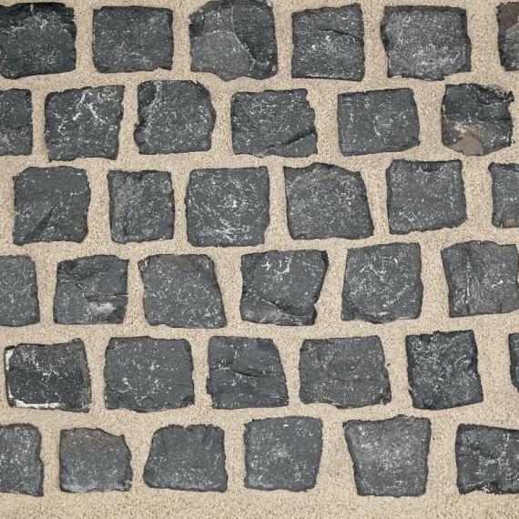 Kinderkop basalt 8x11cm bb