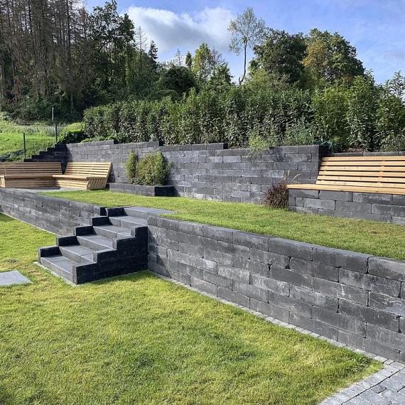 Blockstone black 15x15x30cm