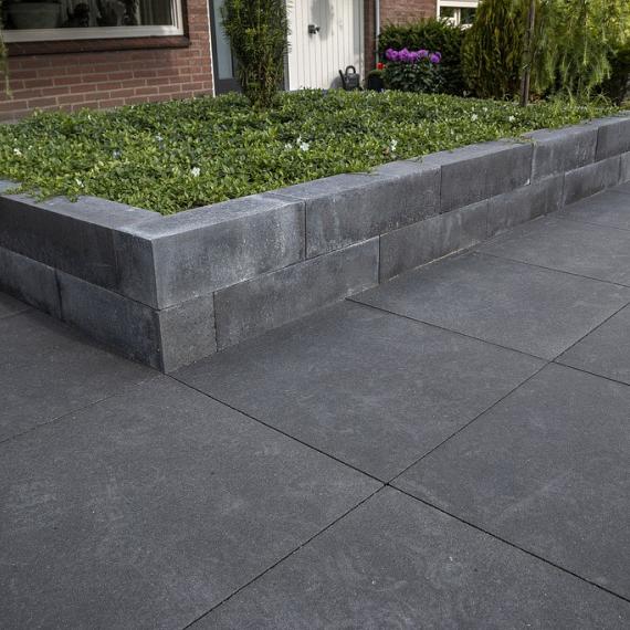 Linea block small 12x12x60cm black