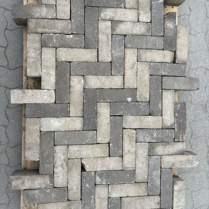 Oude gebakken Dikformaten Geel (op pallets)