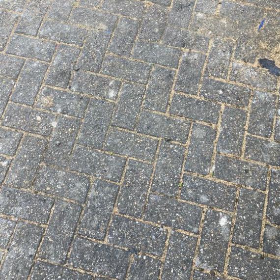 Gebruikte betonklinkers Casa Antra (op pallets)