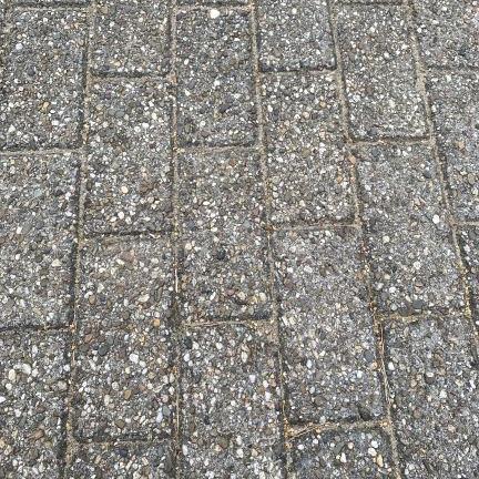 Gebruikte betonklinkers, 8 cm grijs/zwart, type Papendal Arnhem (op pallets)