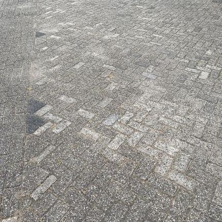 Gebruikte betonklinkers, 8 cm grijs/zwart, type Papendal Arnhem (op pallets)