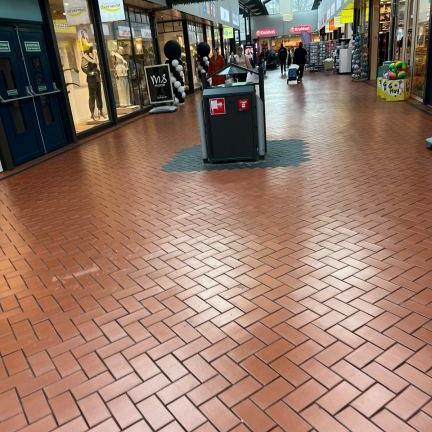 Oude gebakken keiformaten Sassenheim (op pallets)