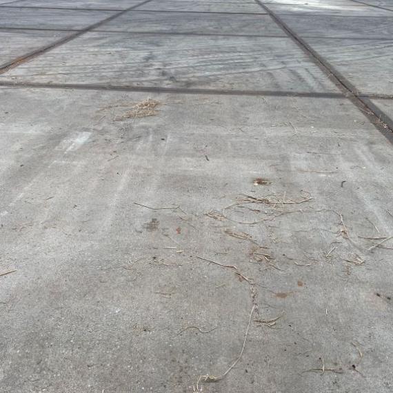 Gebruikte stelconplaat 200x200x14 met hoeklijn A- Keus Spankeren