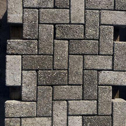 Gebruikte betonklinkers, 7 cm zwart, type Lobith, (op pallets)