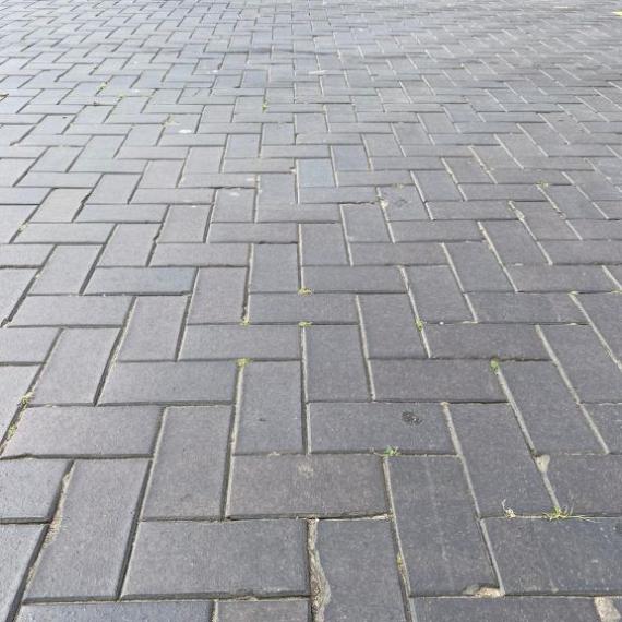 Oude gebakken keiformaten Nimma (op pallets)