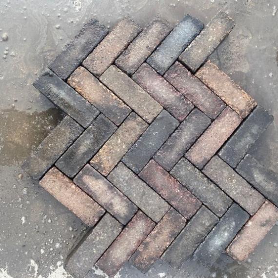 Gebruikte betonnen dikformaten bont Brons (op pallets)