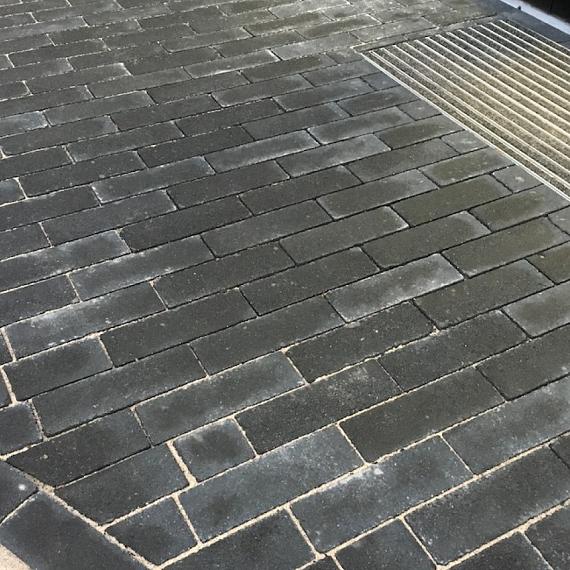 GDF 24x8x8 cm zwart (zonder facet, met deklaag)