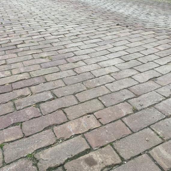 Oud gebakken platdikformaten Kwintsheul (op pallets)