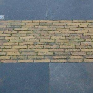 Oud gebakken ijsseltjes geeltjes (op pallets)