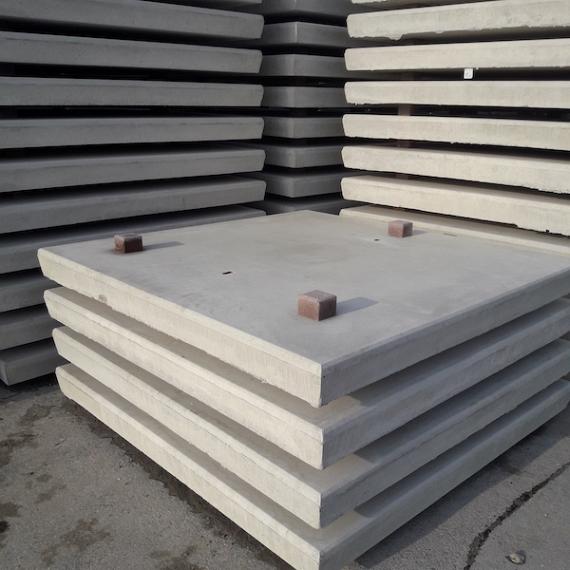 Betonplaat 200x200x12 cm grijs enkel net glad zonder hoeklijn