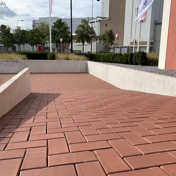 Nieuwe_hard_gebakken_stenen_1.jpg