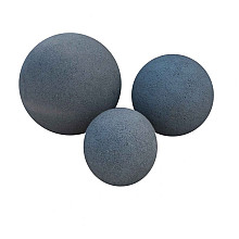 Black granite bollen gebouchardeerd (1x25 cm, 1x35 cm,1x45 cm)