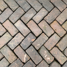 Oude gebakken keiformaten Doesburg (op pallets)