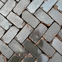 Oude gebakken keiformaten Leek (op pallets)